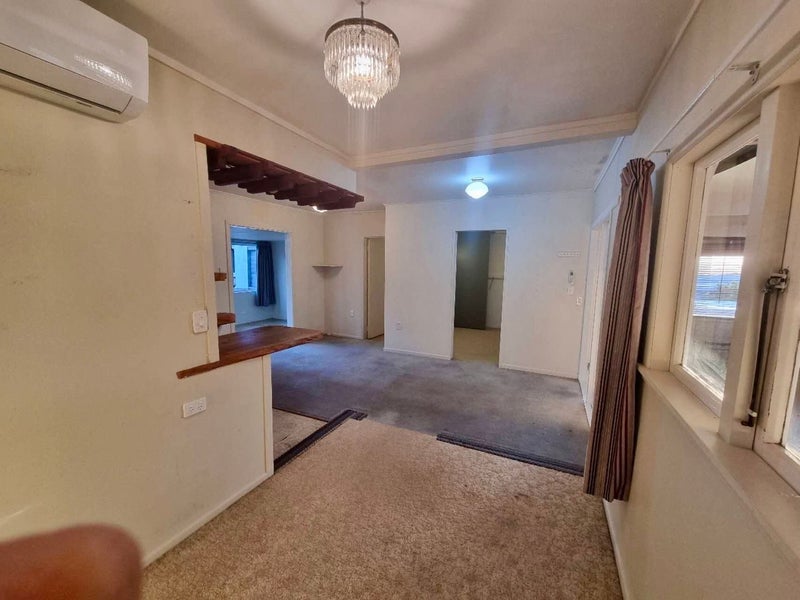 Two Homes for the Price of One!64449066465155113