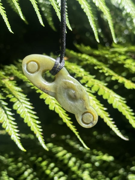Pounamu Pendant - Inanga Pekapeka Carousel 1