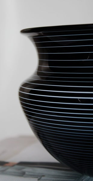 +++ ELEGANT SIGNED ART GLASS VASE +++ Carousel 8