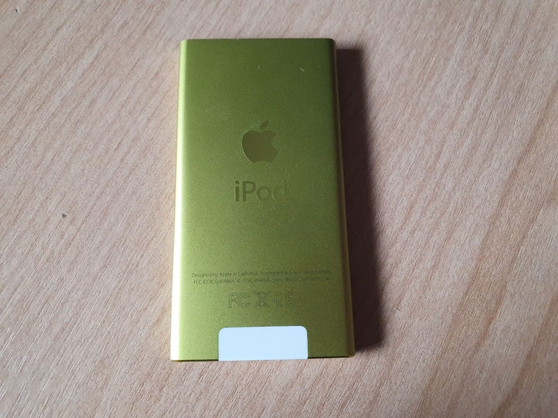 iPod Nano 7th Gen 16gb Carousel 2