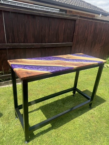 Black walnut and epoxy twin bar leaner Carousel 10