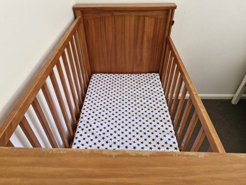 Cot Carousel 2