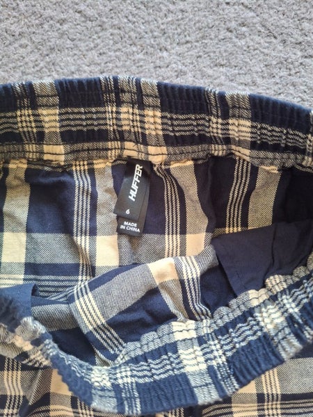 Huffer skirt size 6 Carousel 2