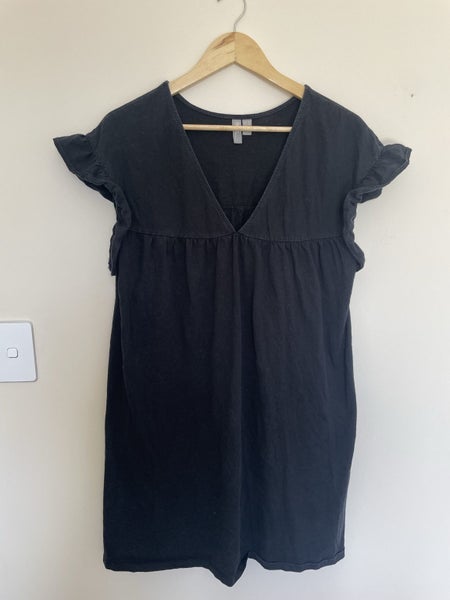 Black smock dress Carousel 1