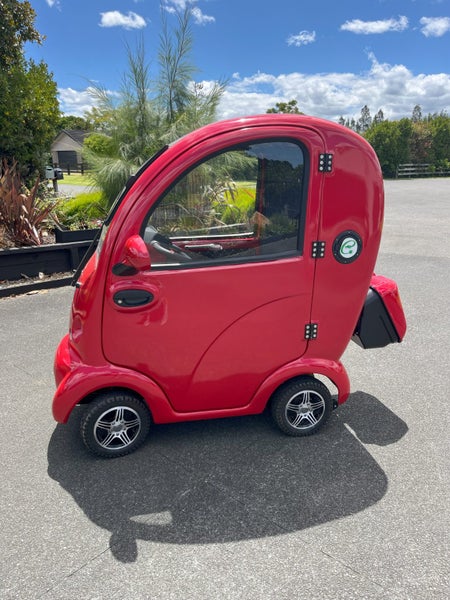FULLY PROTECTED ‘mobility scooter’ - Major DISCOUNT ! Carousel 2