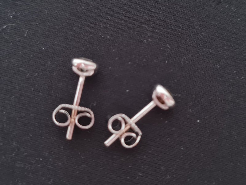 Walker & Hall Vintage 10ct White Gold Diamond Bezel Stud Earrings Carousel 3