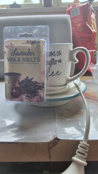 SCENSY MELT WARMER AS WELL AS LAVENDER WAX MELTS Carousel 2