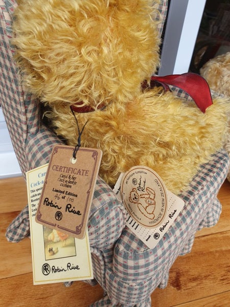 Robin Rive Limited edition Carol ... bear Carousel 2