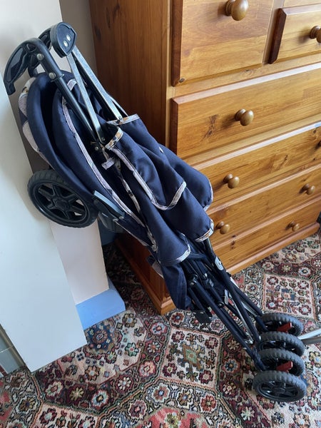 High chair & Buggy62867851445249112