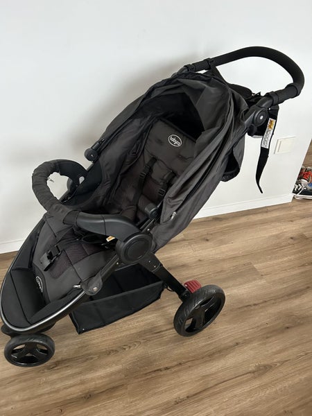 ***Babyco 3 Wheel Stroller & Car Seat Set*** Carousel 2