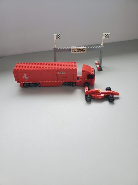 Lego Ferrari Racing 8153 Carousel 1