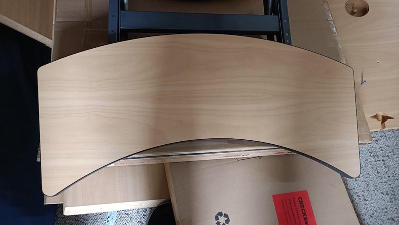 Corner Desk with removable keyboard shelf. Carousel 4
