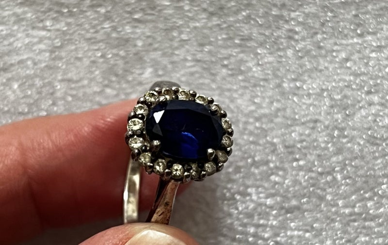 Sapphire Ring Carousel 4