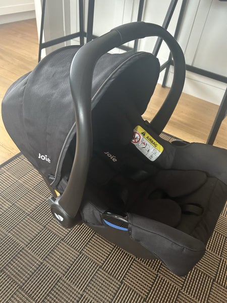 Joie travel system - capsule, pram and click base Carousel 11