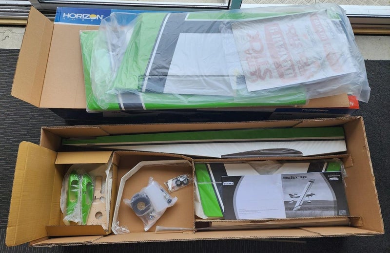Brand New Hanger 9 Ultra Stick 30cc Carousel 3