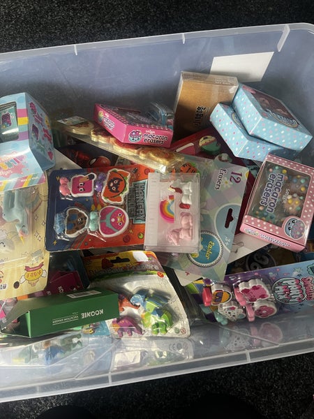 ** BULK ERASERS ** Carousel 1
