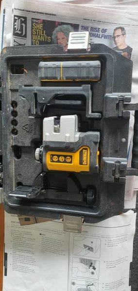 Dewalt laser Carousel 1