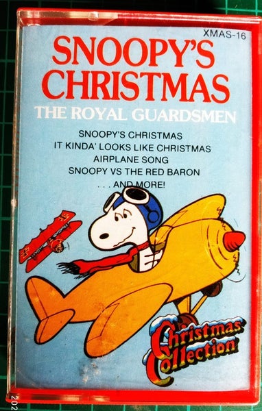 Royal Guardsmen Snoopy's Christmas Carousel 1