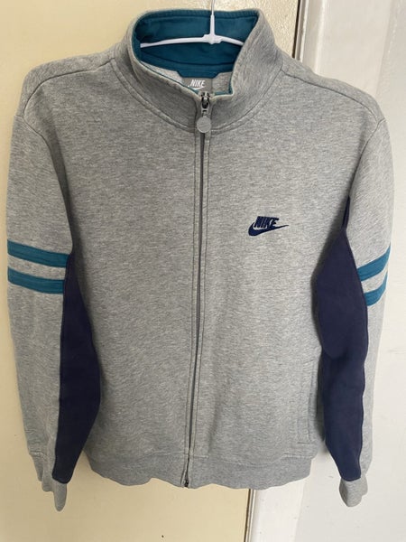 Nike sweatshirt (youth) Carousel 1