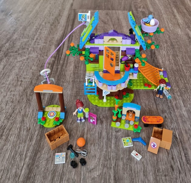 Lego Friends Mia's treehouse 41335 Carousel 2