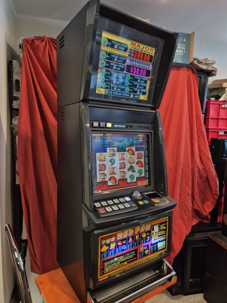 The Red Fan- Konami Pokie Machine Carousel 2