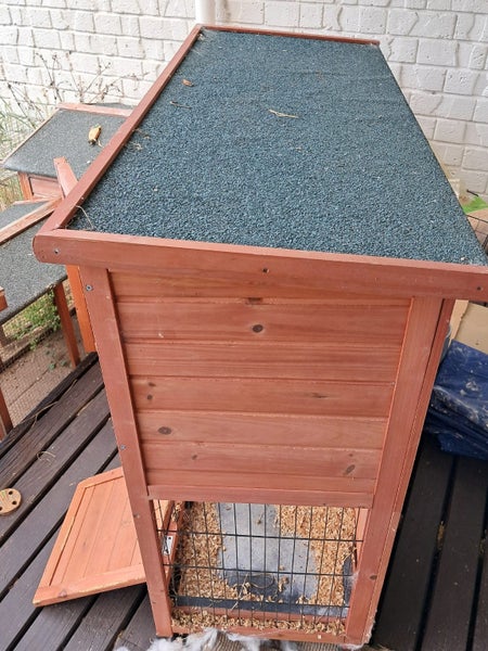 Animal cages/ chicken coop Carousel 12