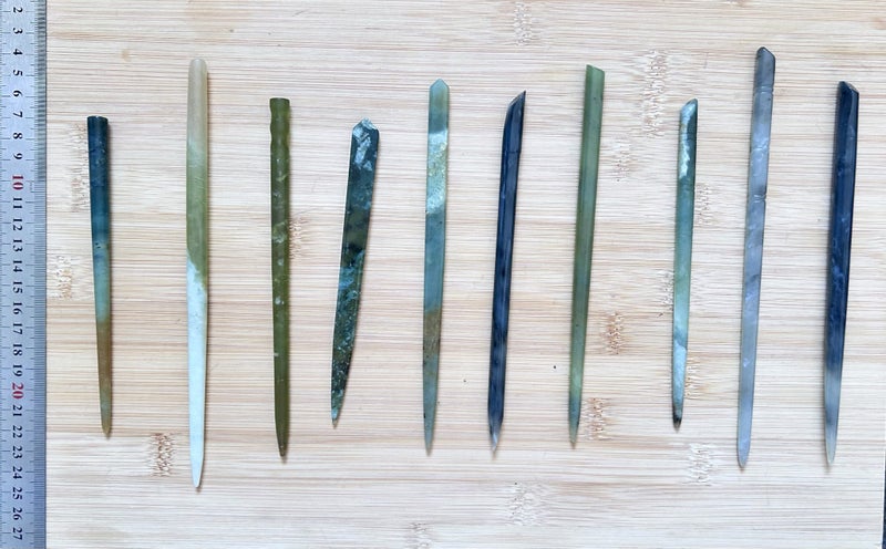 Natural Pure Jade Hairpins – Handcrafted Elegance Carousel 1
