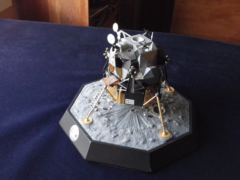 FRANKLIN MINT Apollo XI Lunar Module – WGTON PICKUP or deliver? (RARE) + Case Carousel 1