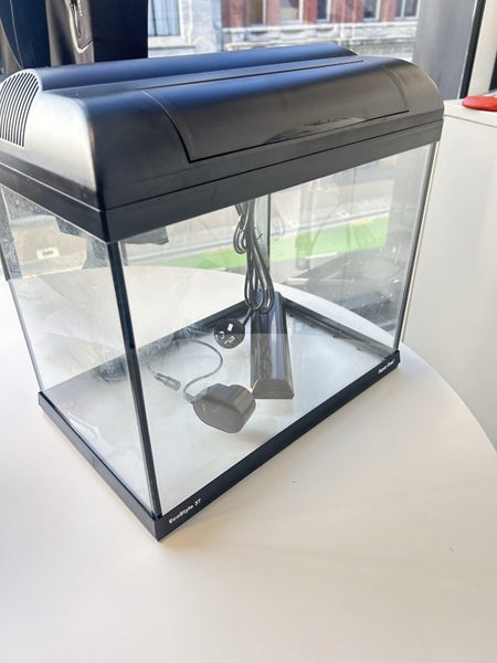 Aqua One Fish Tank 21L Black Carousel 1