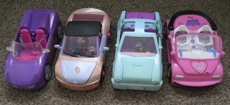 POLLY POCKET DOLL CAR Carousel 1