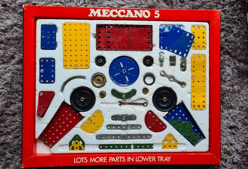Vintage - old meccano set and truck Carousel 2
