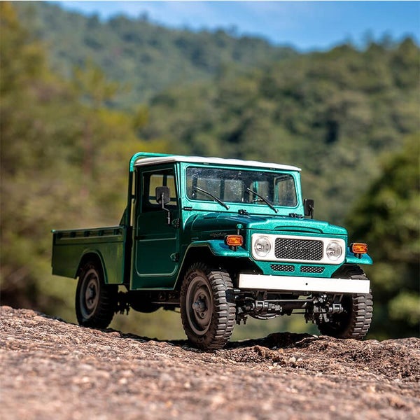 FMS 1:12 TOYOTA FJ45 Pickup Truck RTR Carousel 2