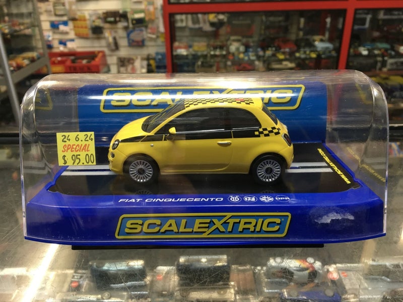 1/32 SCALEXTRIC - FIAT CINQUECENTO #C2869 Carousel 1