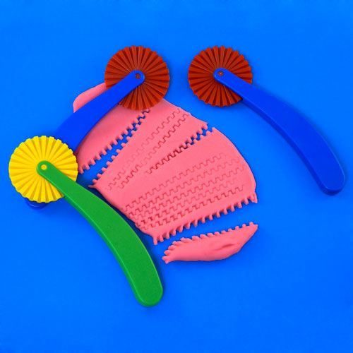 DAS Plastic Dough Cutters Pattern Carousel 1