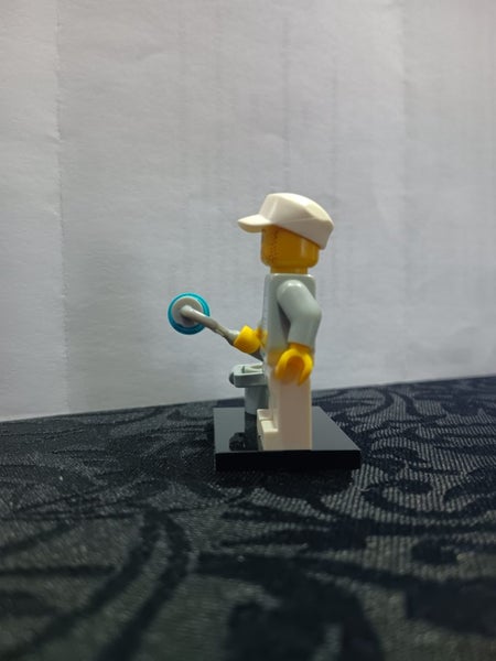 Lego minifigure Decorator series 10 Carousel 2