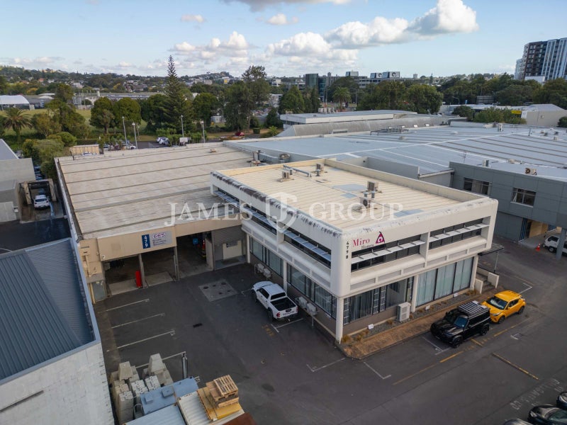 Image 1 of 11