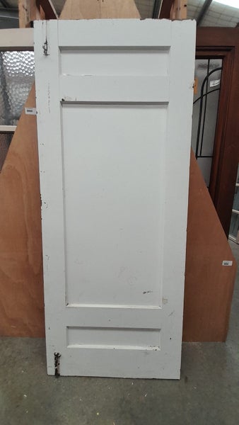 Solid Native Timber Bungalow Door H1970 x W805 x T45 DR13110 Carousel 1