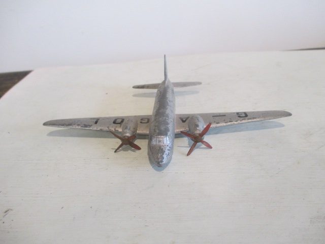 DINKY TOYS VINTAGE VIKING AIRCRAFT Carousel 6