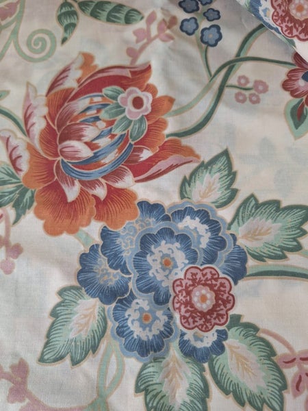 Vintage Floral Fabric - Cotton Carousel 1