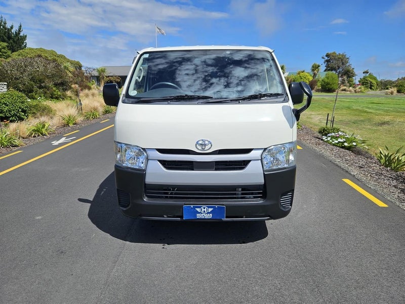 2022 Toyota Hiace 2.8 Turbo Diesel62863247881731111