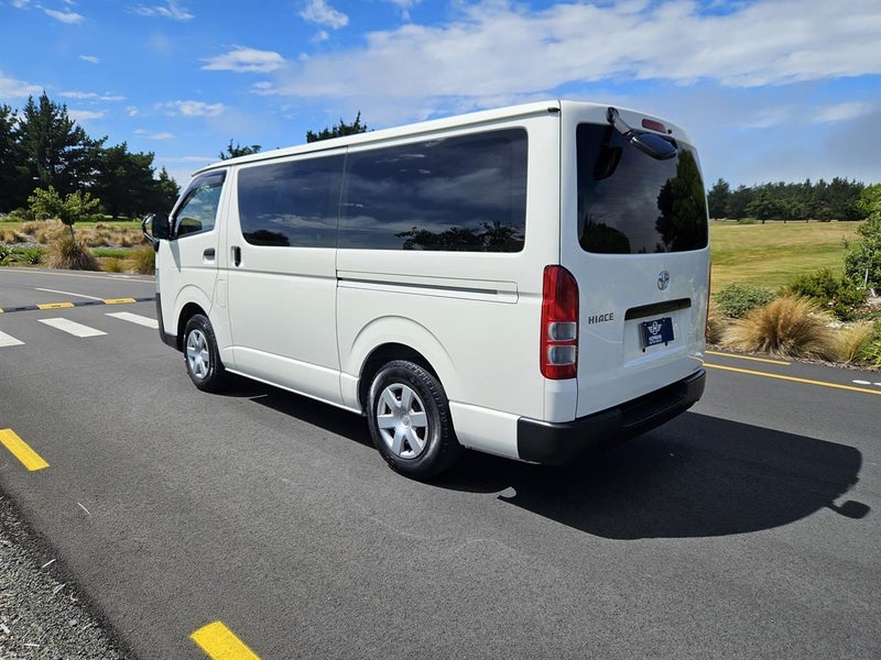 2022 Toyota Hiace 2.8 Turbo Diesel62863247881731113
