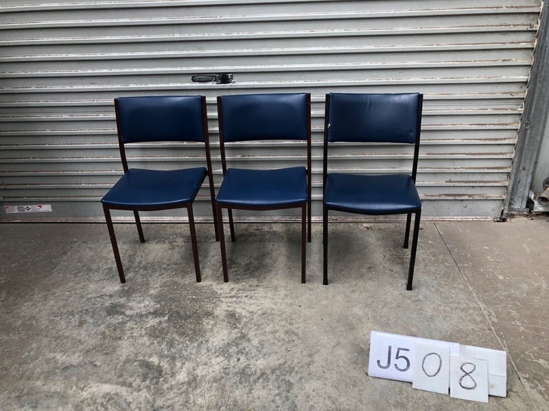 J508 C2 - 3x Blue Conference Chairs Carousel 1