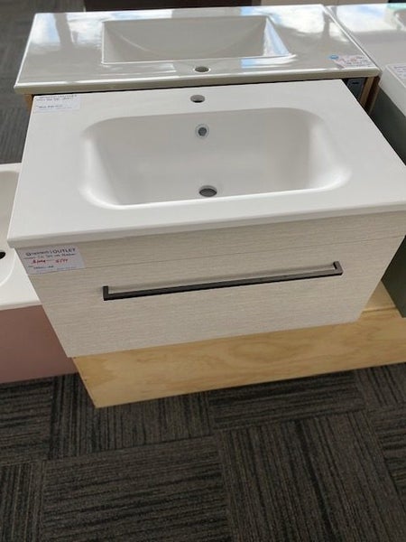 CITI 750 WALL HUNG WALL HUNG1 DRAW IN ALASKAN Carousel 2
