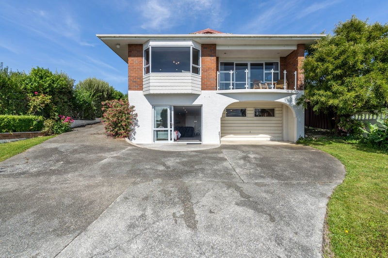 Image 1 of 20