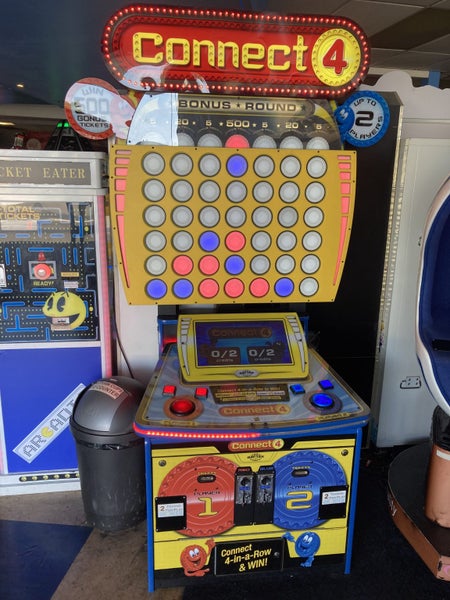 CONNECT FOUR Ticket Redemption Arcade Machine Carousel 1