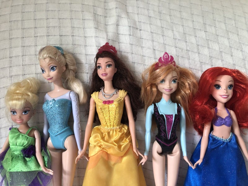 Disney Dolls x 5 Carousel 2