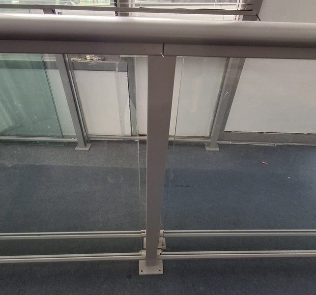 NEW Glass balustrade Carousel 2