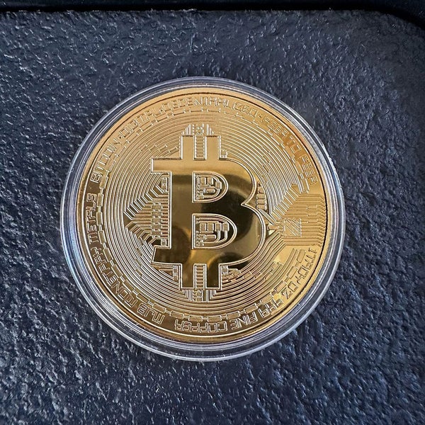 Bitcoin Commemorative Coin for Cryptocurrency Collectors & Gifts - Gold Carousel 2