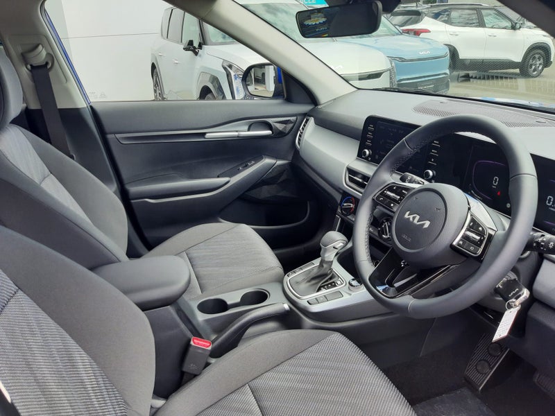 2025 Kia Seltos LX 2.0P63612523176066114