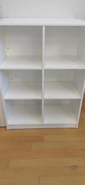 Cubic Shelving-White Carousel 1